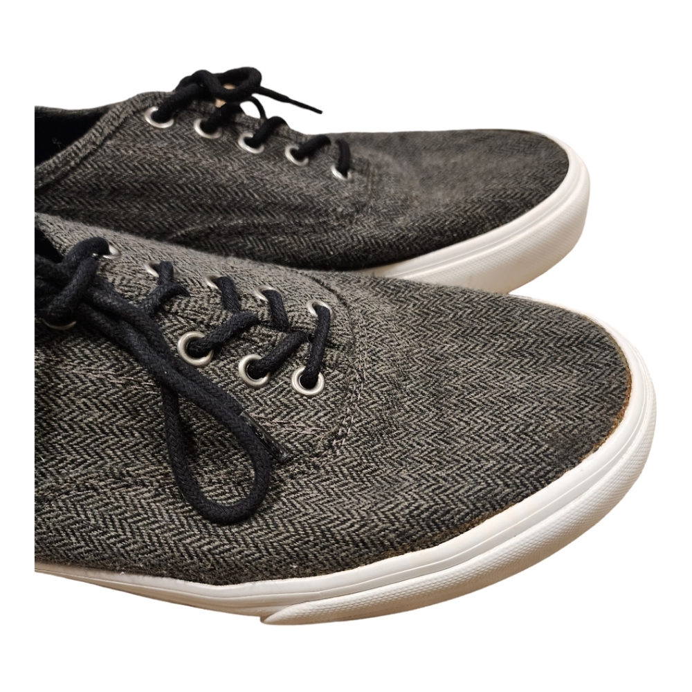 Old Navy Men's Lace-Up Shoes, Casual Sneakers, Black/Grey, Size 9 - Picture 3 of 7